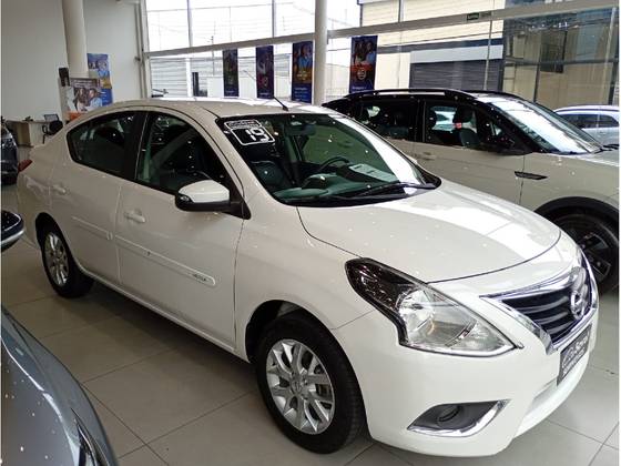 NISSAN VERSA 1.6 16V FLEXSTART SV 4P XTRONIC NISSAN VERSA 1.6 16V FLEXSTART SV 4P XTRONIC